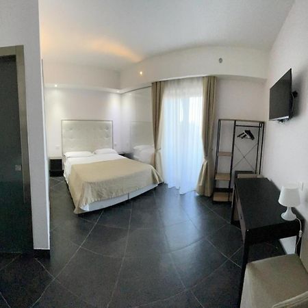 Hotel Briganti Qualiano Kültér fotó