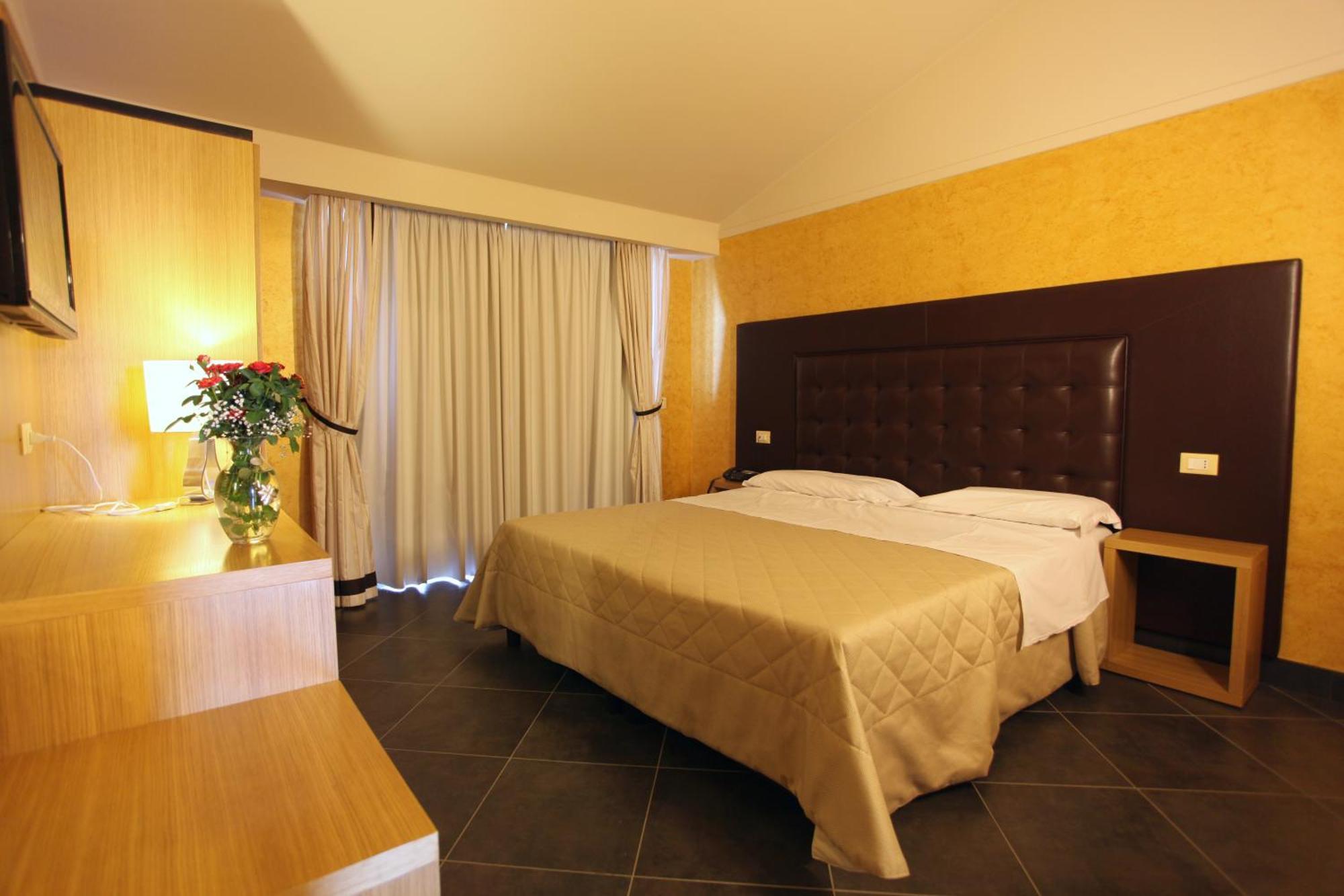 Hotel Briganti Qualiano Szoba fotó