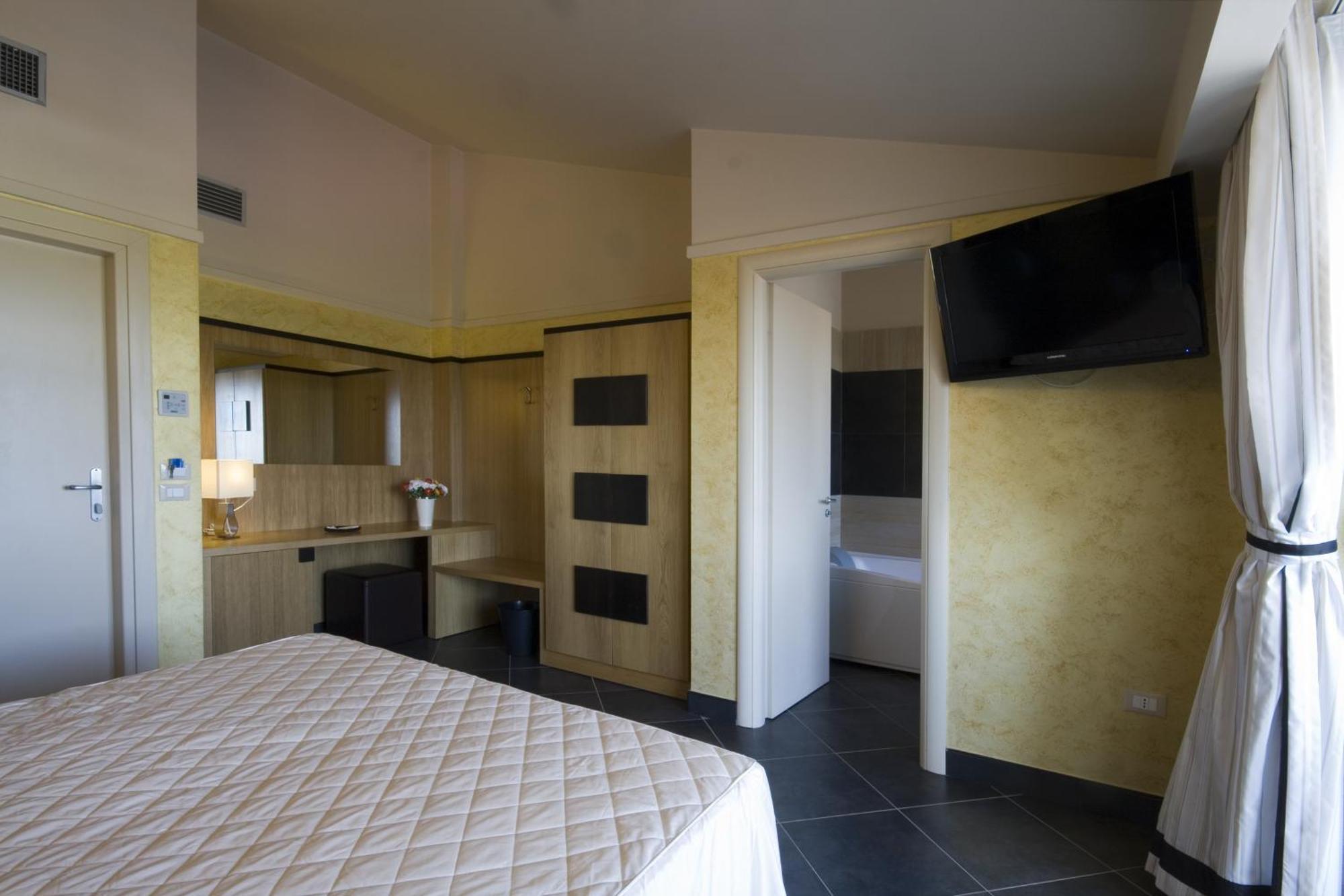 Hotel Briganti Qualiano Szoba fotó