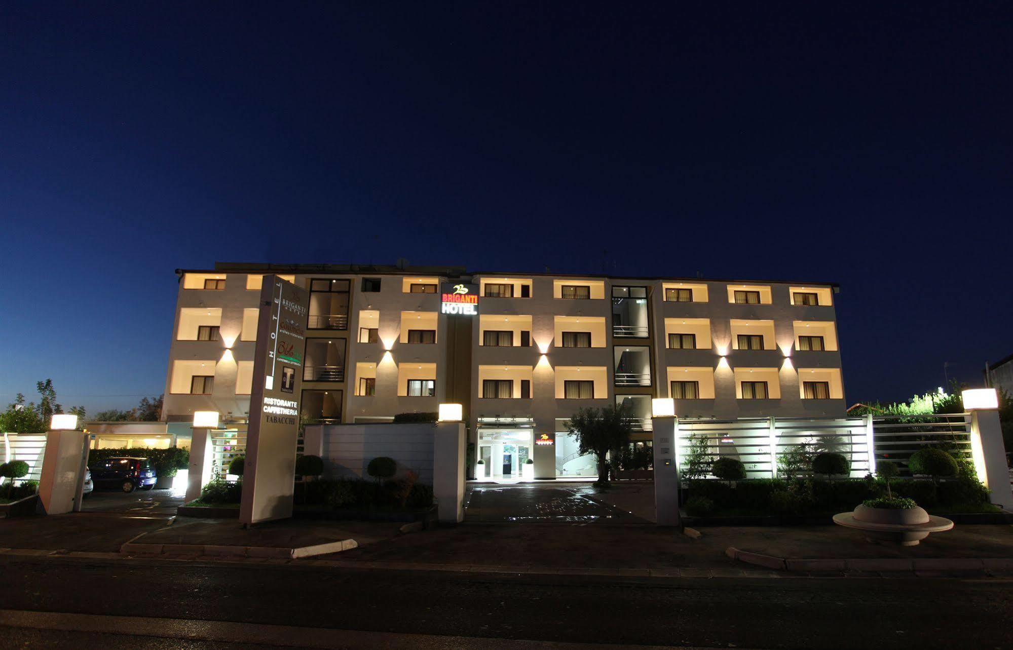 Hotel Briganti Qualiano Kültér fotó
